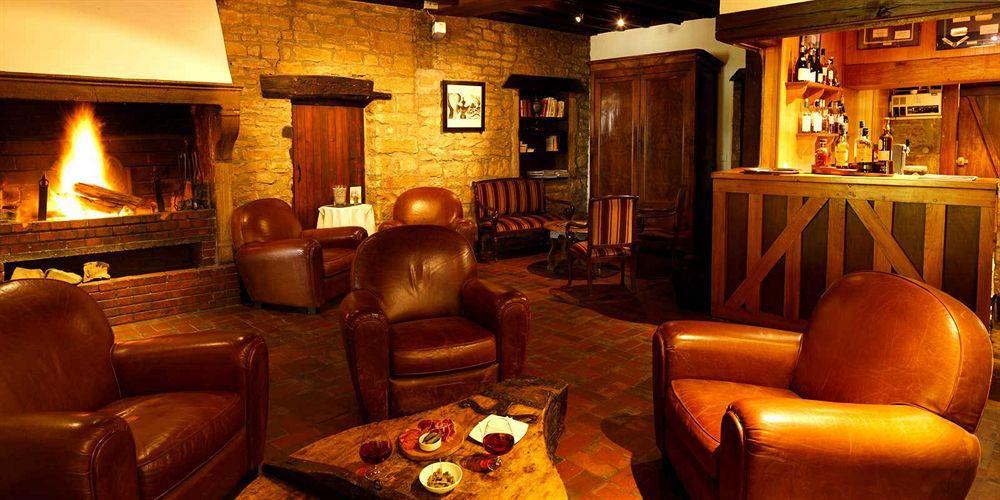 Castel De Tres Girard - Hotel & Restaurant - Teritoria Morey-Saint-Denis Εξωτερικό φωτογραφία
